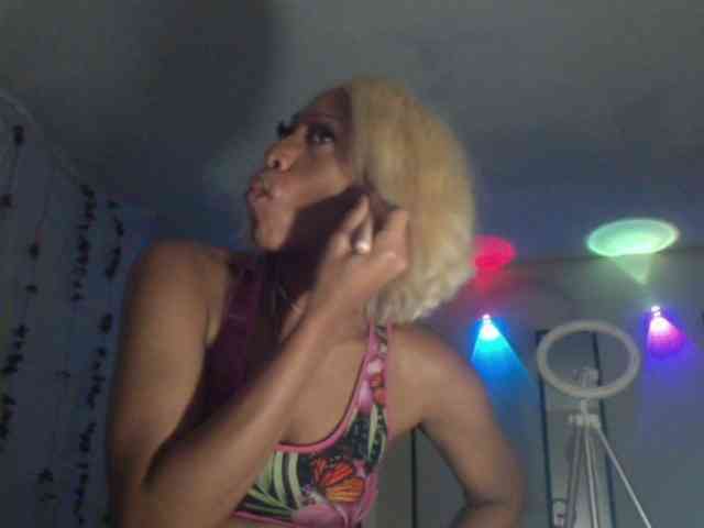 TheGirlNextDoor webcam