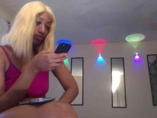 TheGirlNextDoor webcam