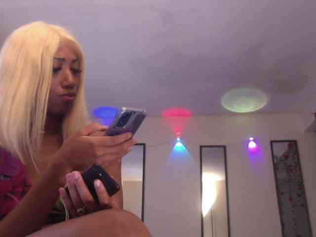 TheGirlNextDoor webcam