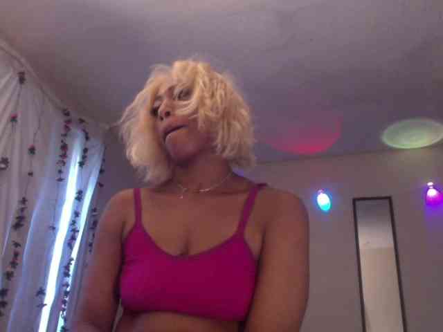 TheGirlNextDoor webcam