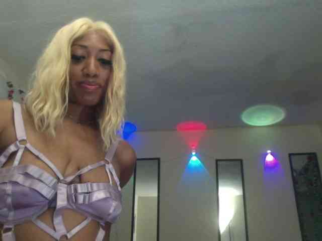 TheGirlNextDoor webcam