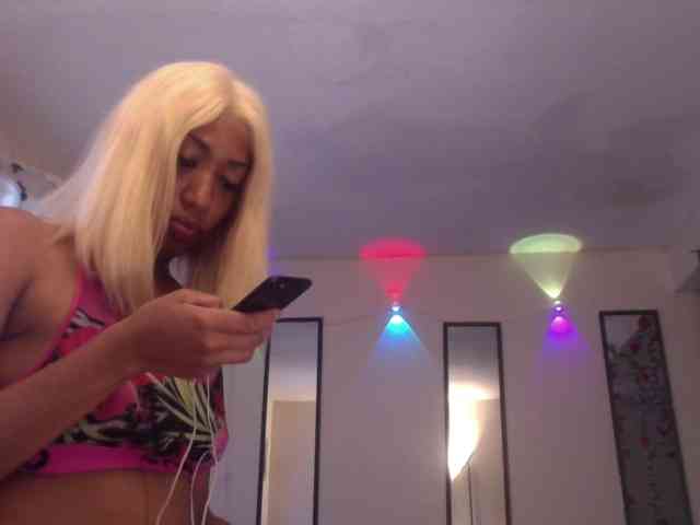 TheGirlNextDoor webcam