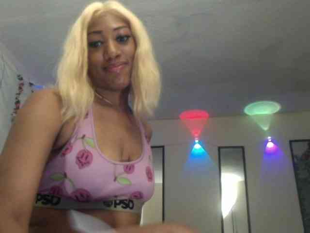 TheGirlNextDoor webcam