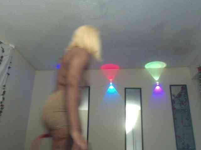 TheGirlNextDoor webcam