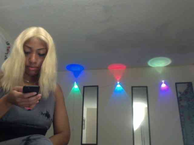 TheGirlNextDoor webcam