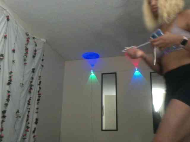 TheGirlNextDoor webcam