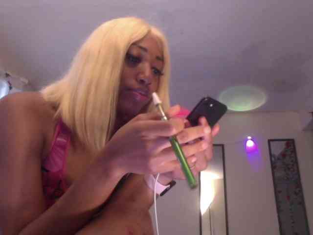 TheGirlNextDoor webcam