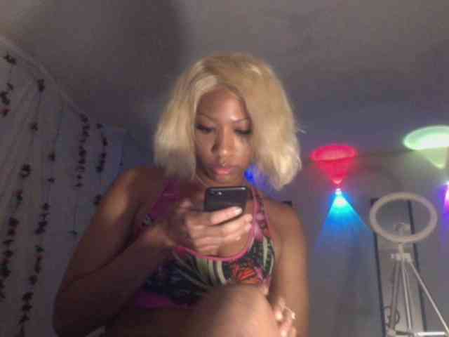 TheGirlNextDoor webcam