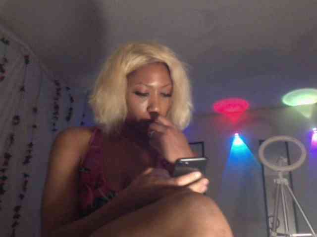 TheGirlNextDoor webcam