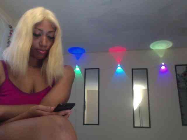 TheGirlNextDoor webcam