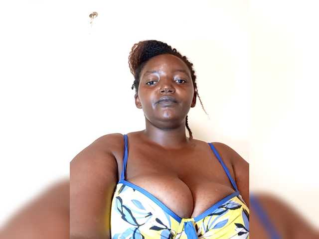 Joyiehh's BongaCams show and profile