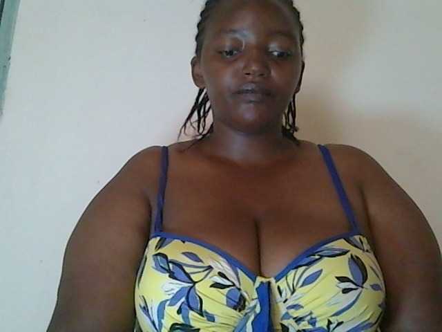 Joyiehh's BongaCams show and profile