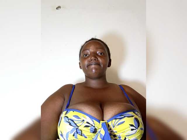 Joyiehh's BongaCams show and profile