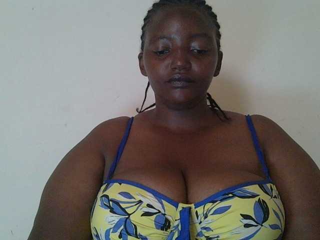 Joyiehh webcam bongacams model stream image