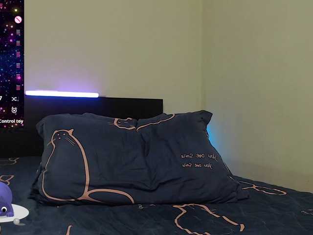 LadyMusic's BongaCams show and profile