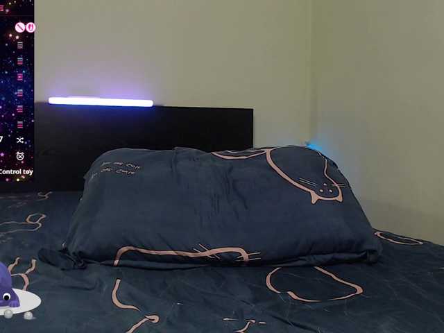 LadyMusic's BongaCams show and profile