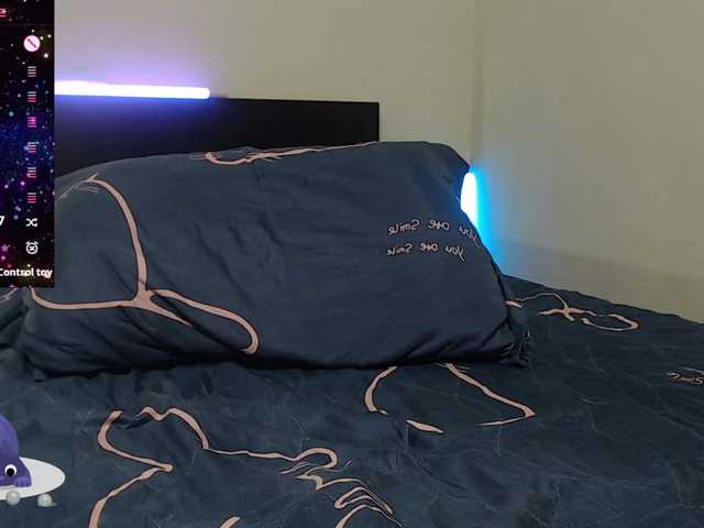 LadyMusic's BongaCams show and profile