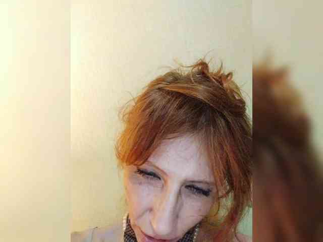 Yuliya77 webcam