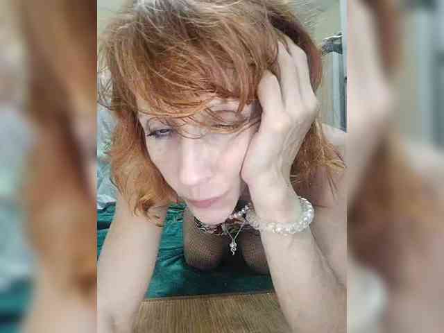 Yuliya77 webcam