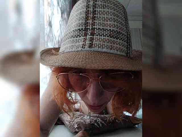 Yuliya77 webcam