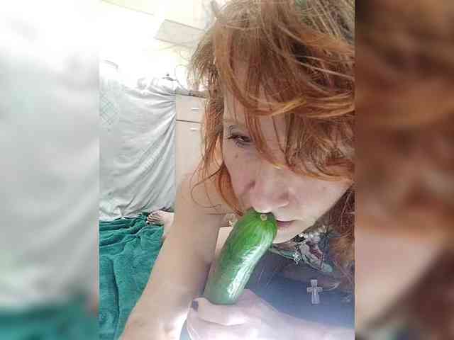 Yuliya77 Live Webcam on BongaCams