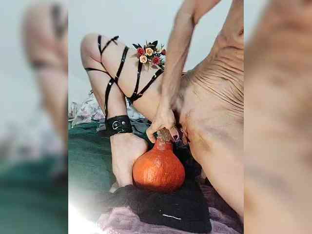 Yuliya77 webcam