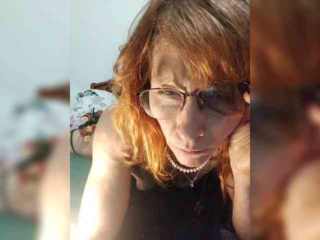 Yuliya77 webcam