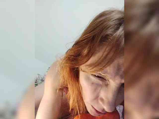 Yuliya77 webcam