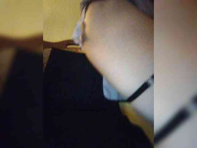 Yuliya77 webcam
