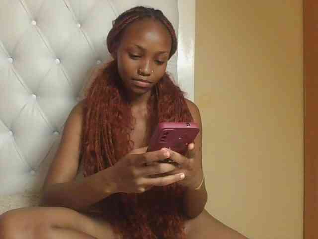 Sweetholley webcam