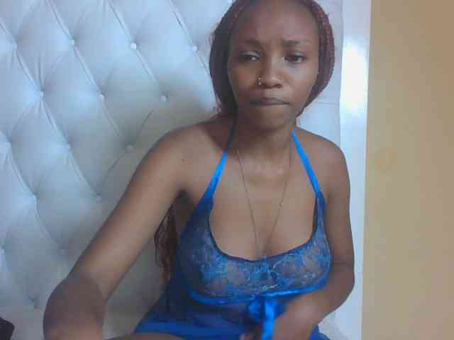 Sweetholley webcam