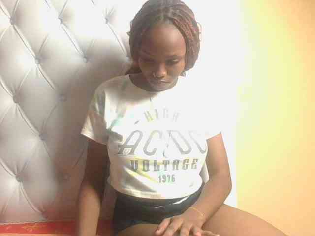 Sweetholley webcam