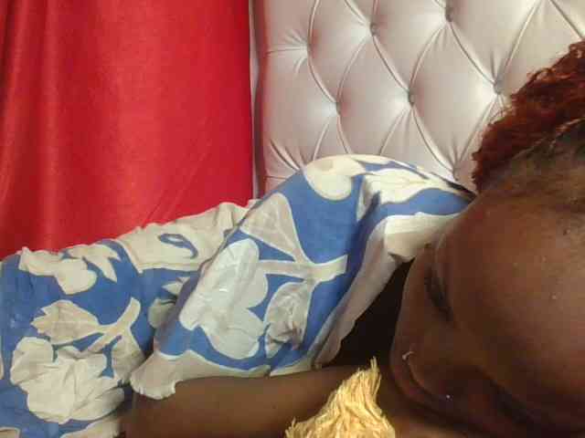 Sweetholley webcam