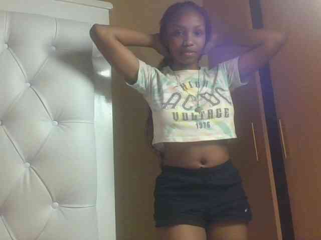Sweetholley webcam