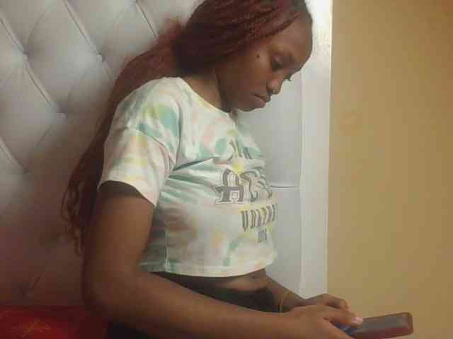 Sweetholley webcam