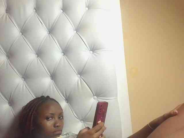 Sweetholley webcam