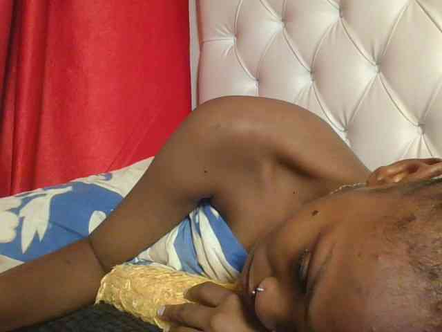 Sweetholley webcam