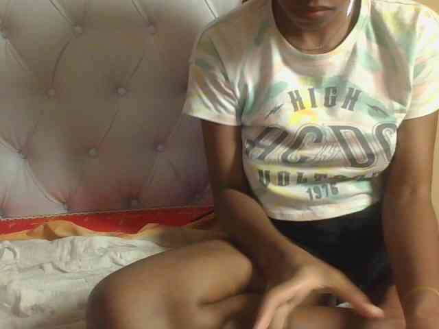 Sweetholley webcam