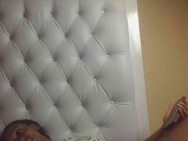 Sweetholley webcam
