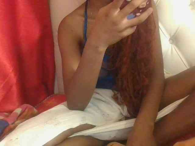 Sweetholley webcam