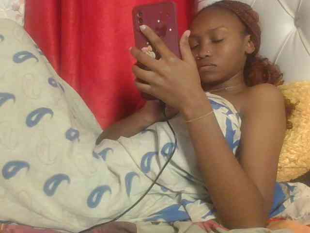 Sweetholley webcam