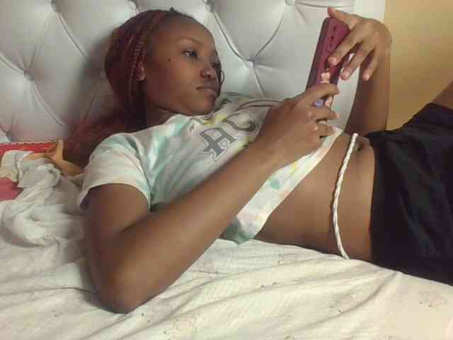 Sweetholley webcam