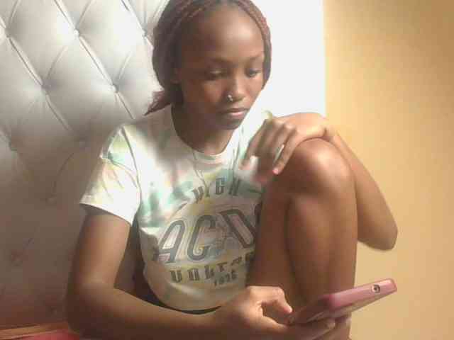 Sweetholley webcam