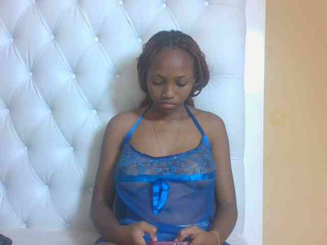 Sweetholley webcam