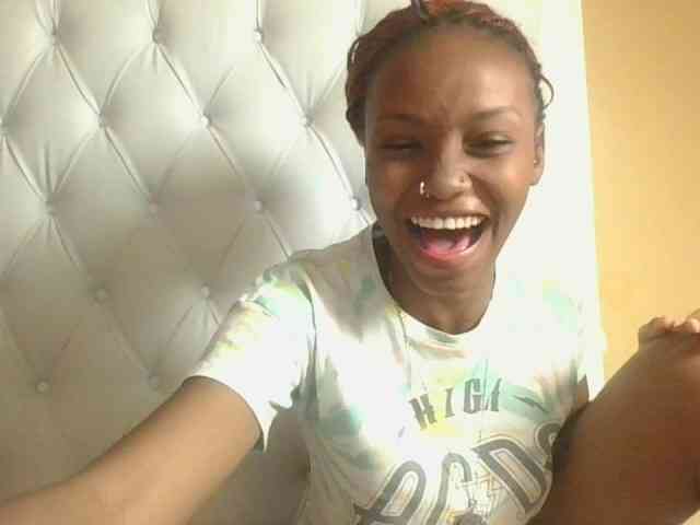 Sweetholley webcam