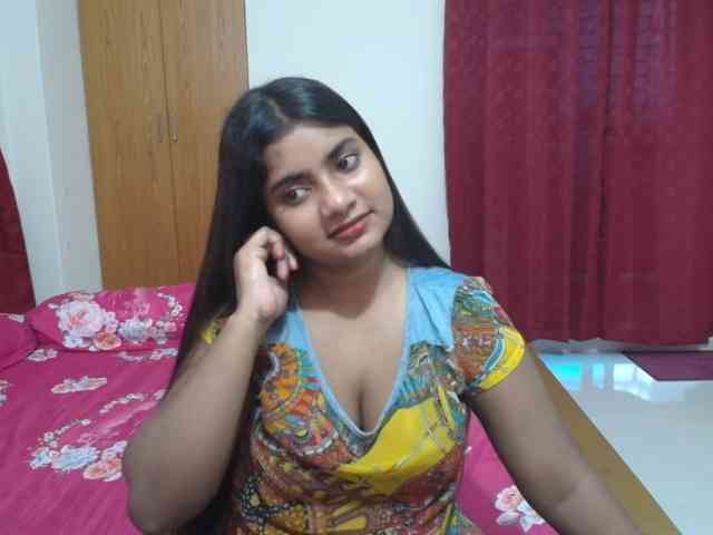Dirty talk, Group chat for 20 39 tokens, Full privates for 90 tokens, Priva..., 6