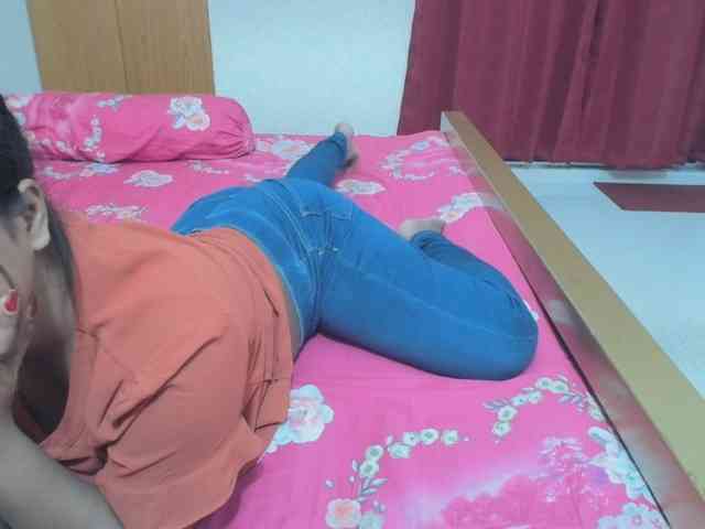 sweet-simran webcam