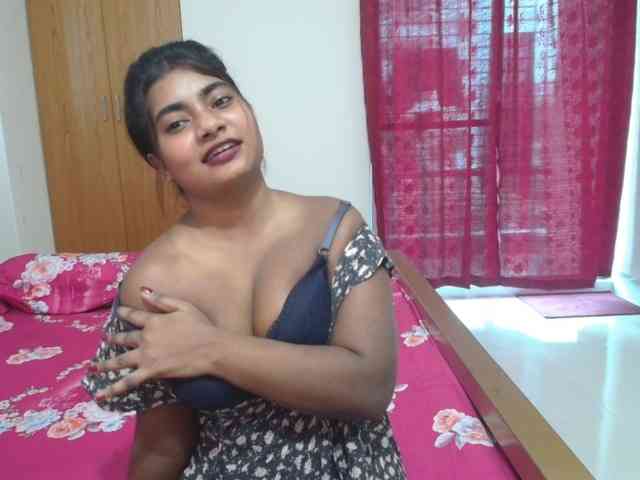 sweet-simran webcam