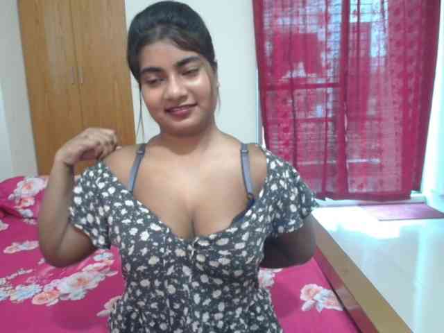 sweet-simran webcam