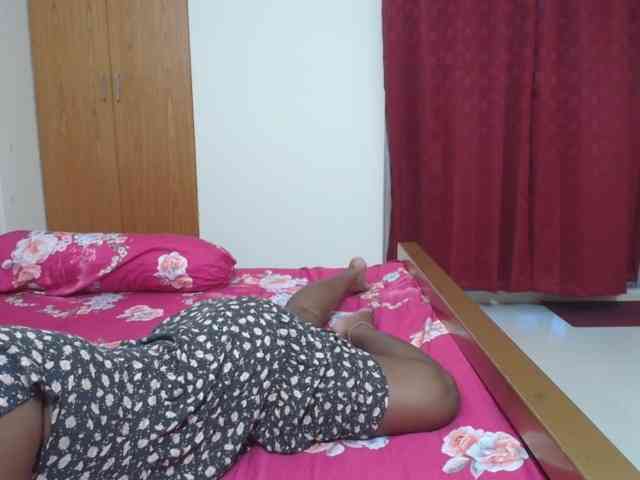 sweet-simran webcam
